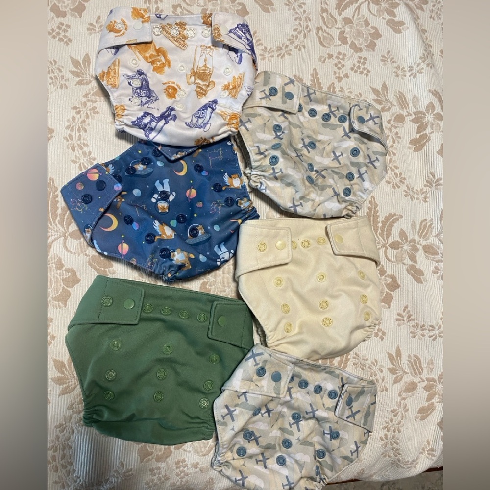 GROVIA diaper shell covers